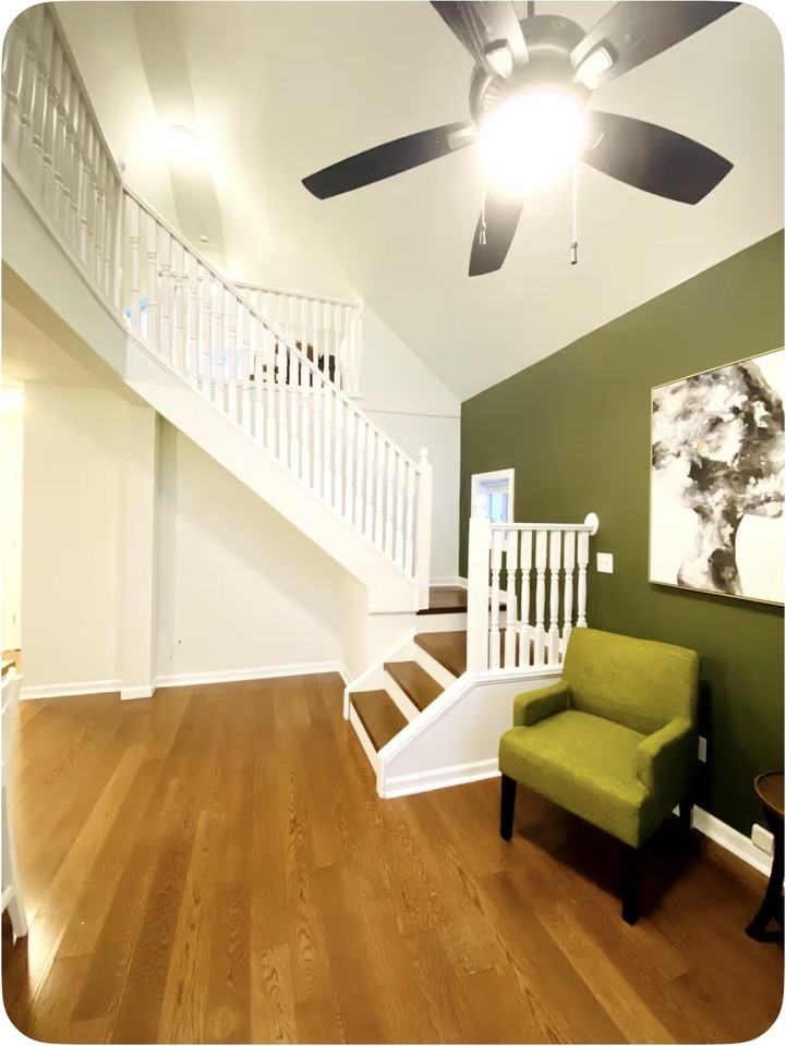 3 Leslie St #NA