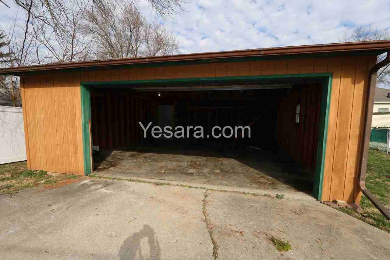 1513 S 8th St - Photo 3 of 14