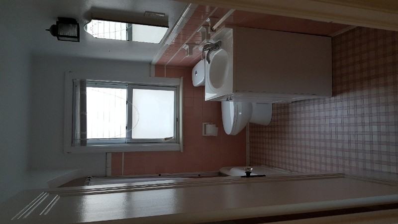 235 Jewell St - Photo 4 of 7