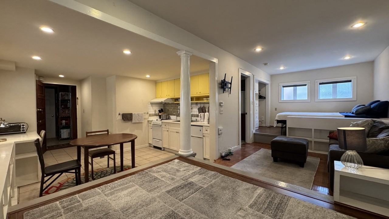 1310 Milvia St - Photo 6 of 9