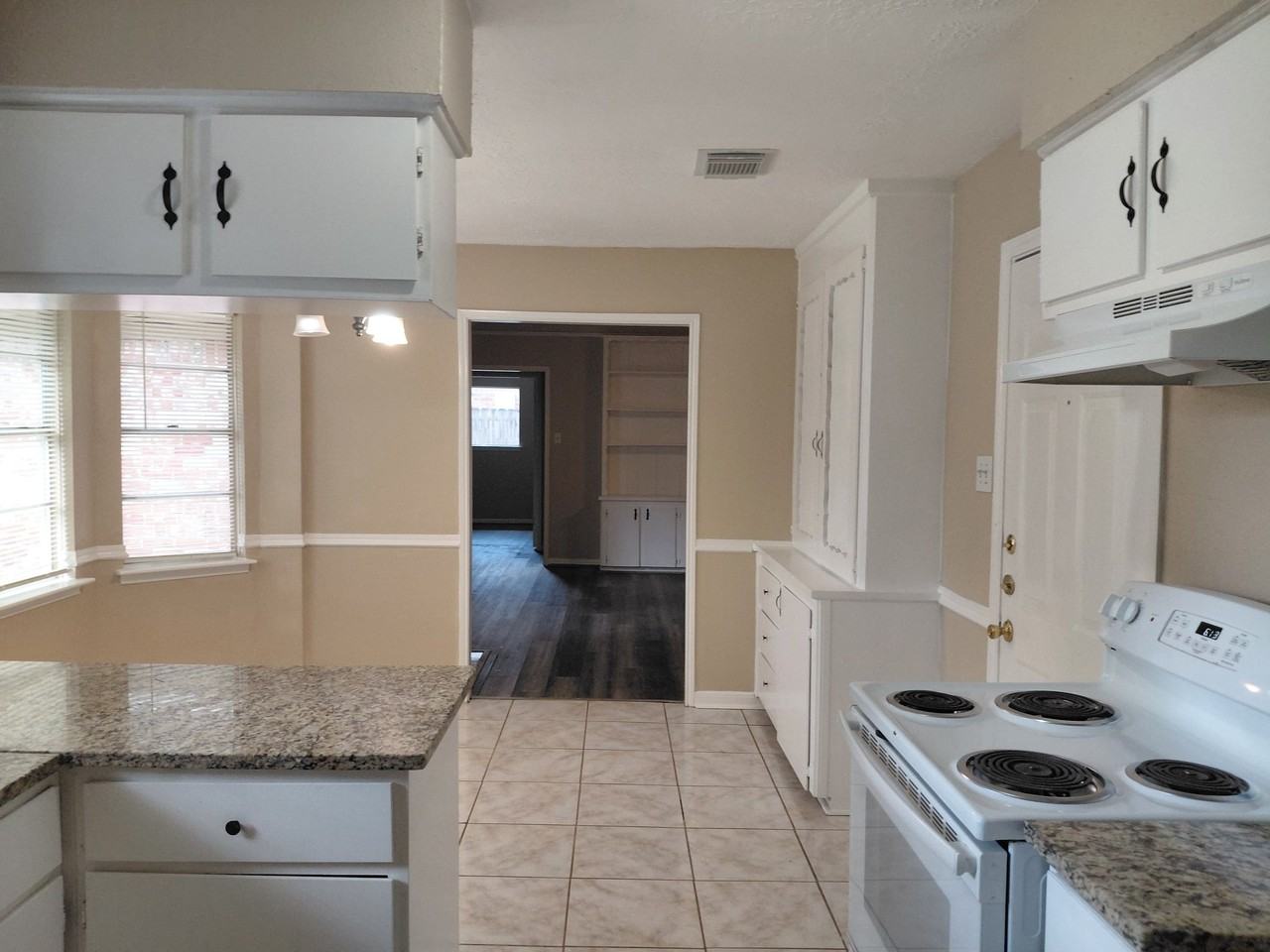 23207 Cranberry Trl - Photo 5 of 13