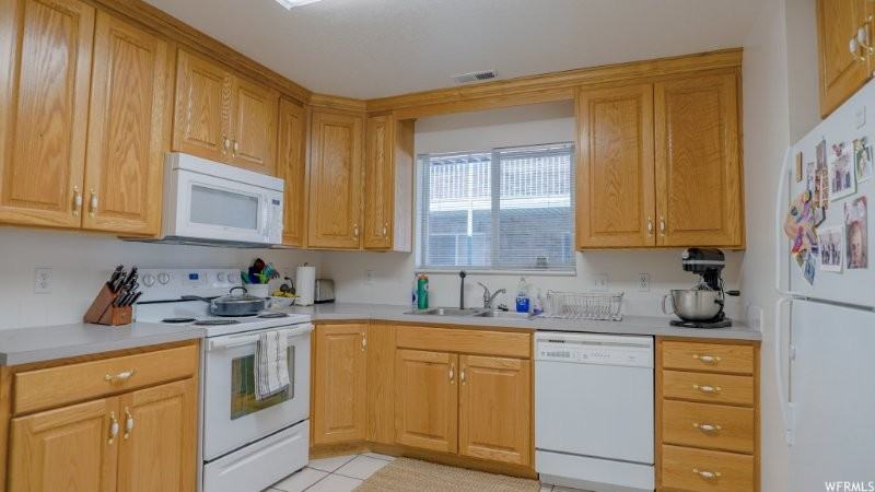 1025 Wsouth #2 - Photo 5 of 8