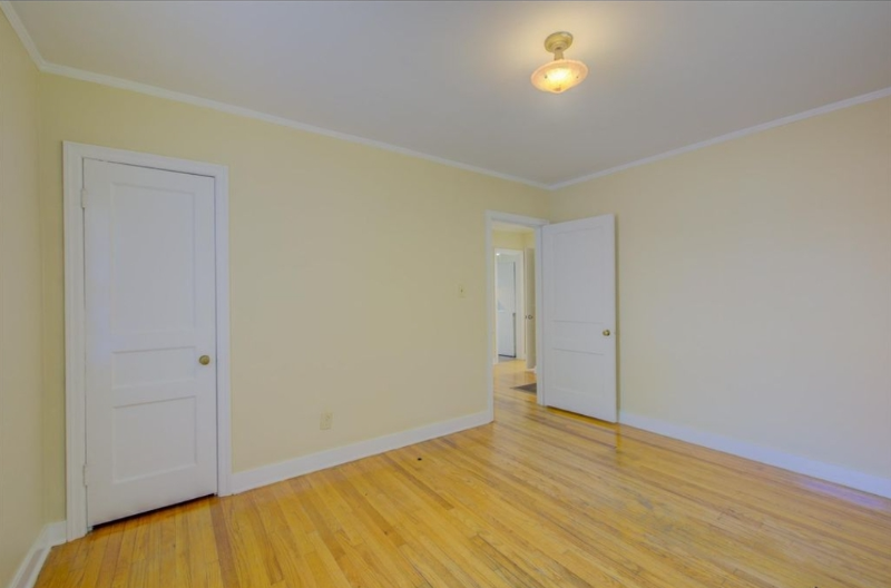 3567 Bowen Ave - Photo 6 of 23