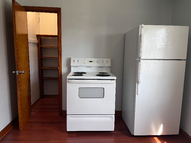 8225 W Hayes Ave - Photo 3 of 20