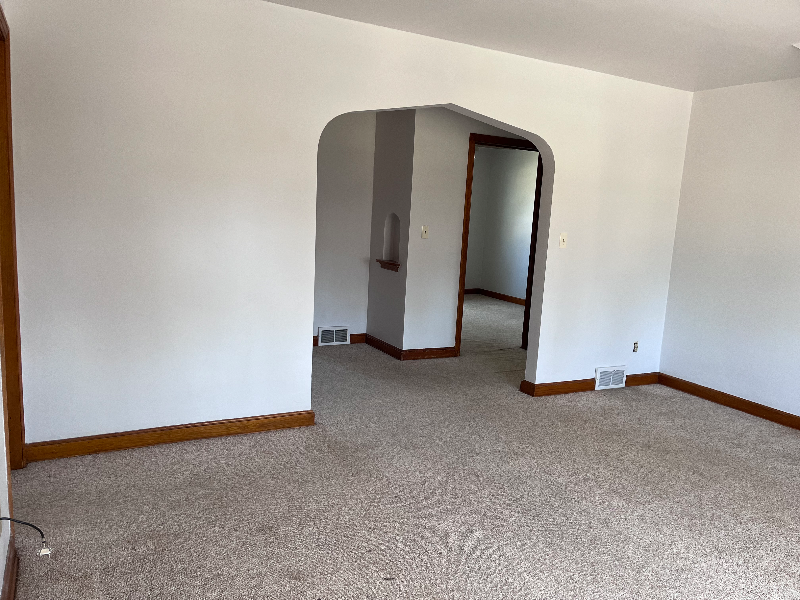 8225 W Hayes Ave - Photo 7 of 20