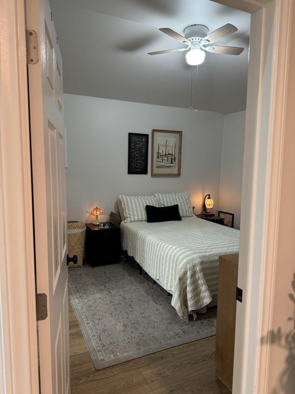 1084 Garden Glen Ln - Photo 3 of 17