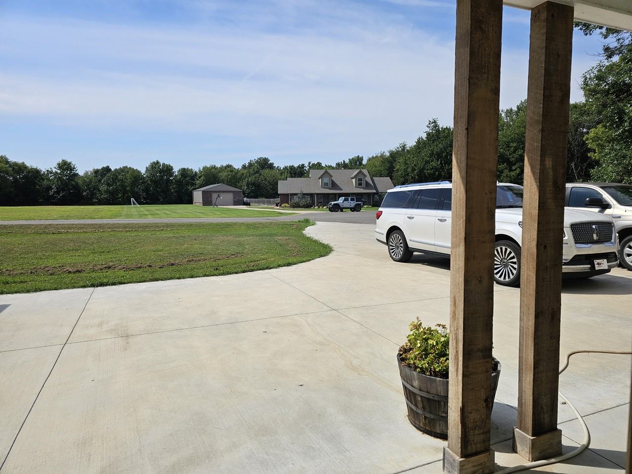 1482 Darlene Ln #NA - Photo 6 of 16
