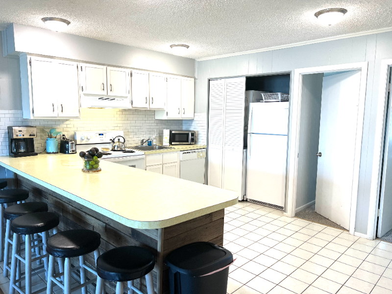 17 139th St #106 - Photo 2 of 8
