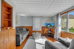 104 1st Ave Nw - Photo 1 of 1