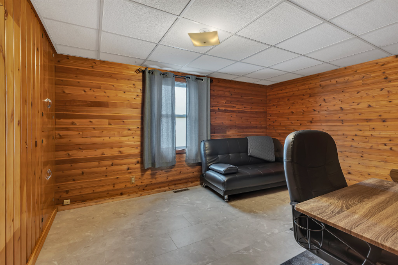 104 1st Ave Nw - Photo 7 of 17