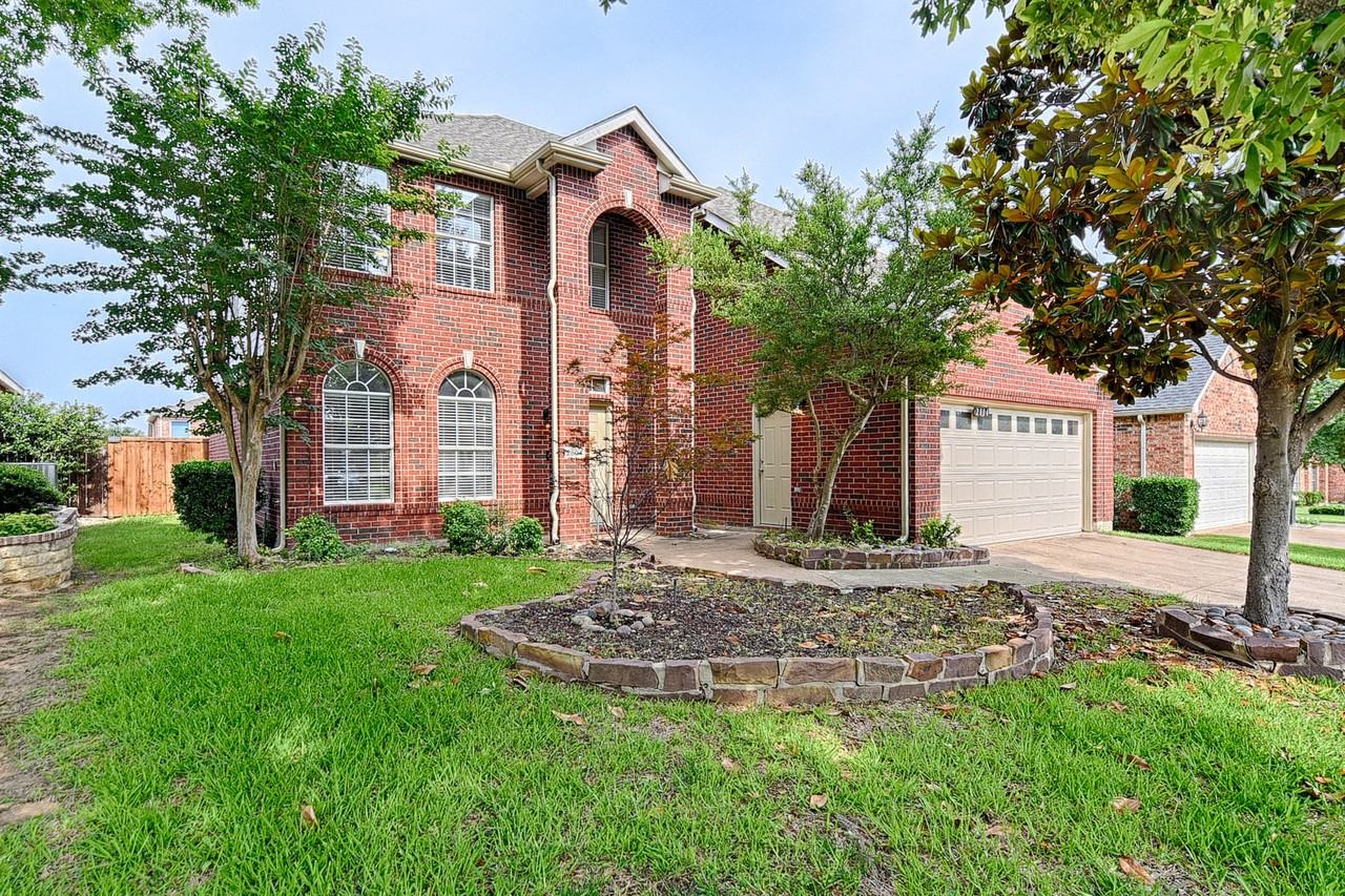 2804 Hudson Xing - Photo 3 of 20