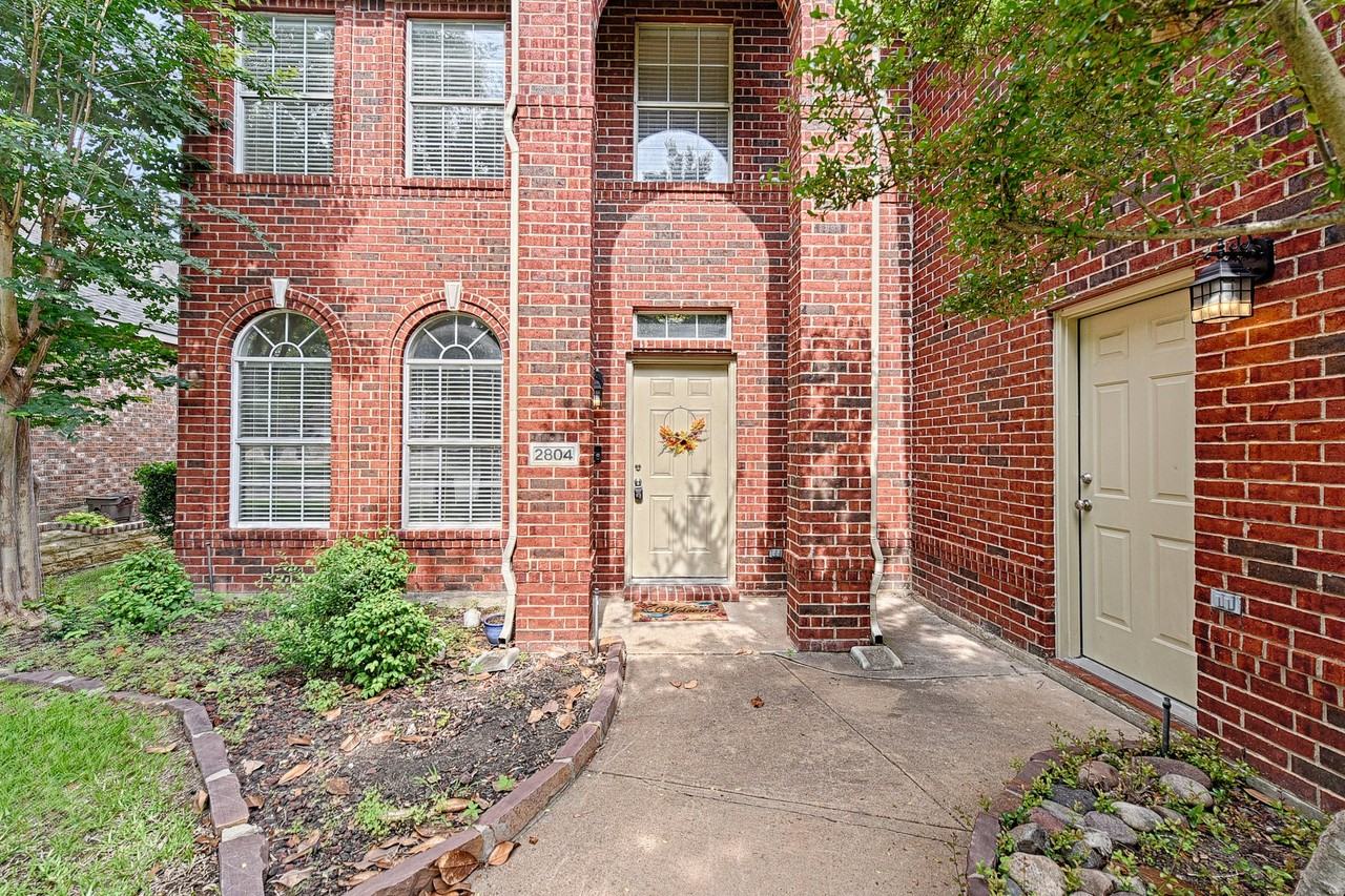 2804 Hudson Xing - Photo 4 of 20