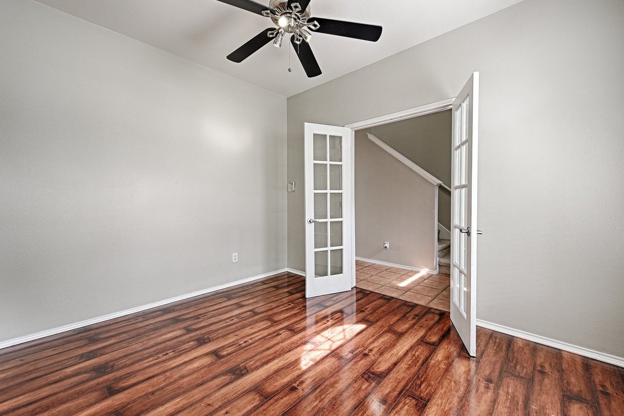 2804 Hudson Xing - Photo 7 of 20