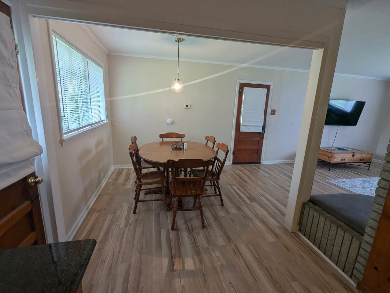1003 Civic St - Photo 6 of 17