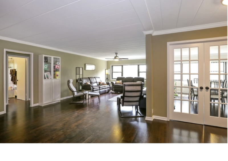 331 W Oakdale Ave - Photo 5 of 15