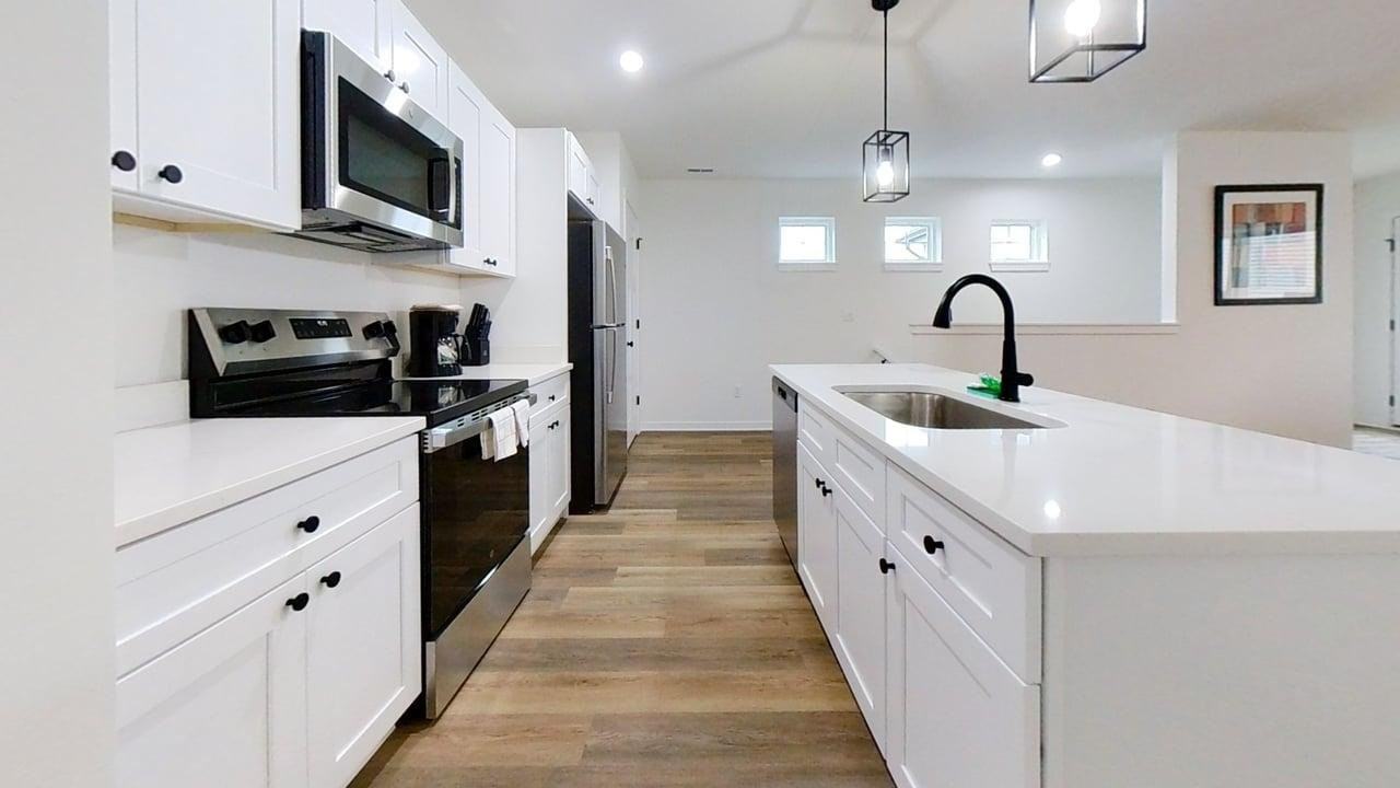 15544 Finley Way - Photo 2 of 6