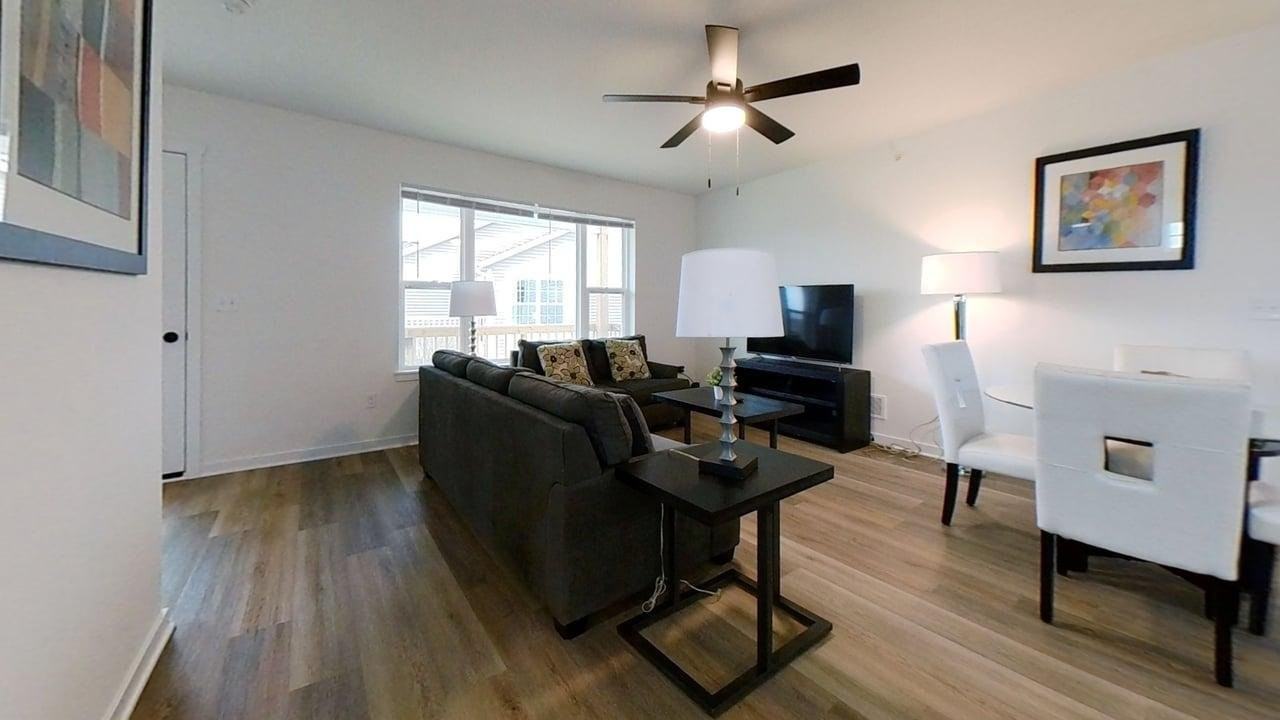 15544 Finley Way - Photo 3 of 6