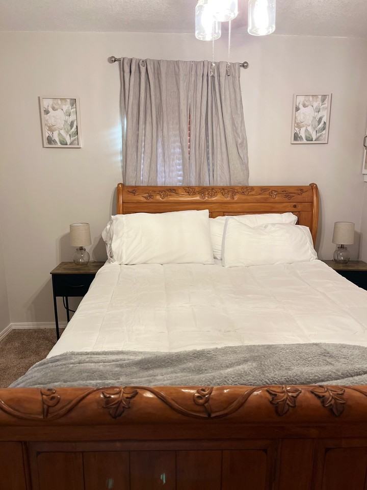 8120 Agnes Ave - Photo 5 of 14