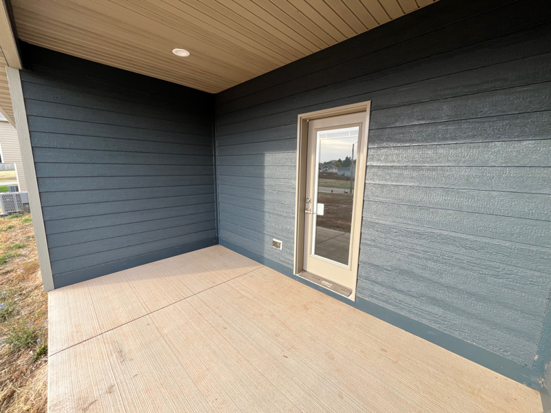 2212 Quartzite Dr - Photo 5 of 16