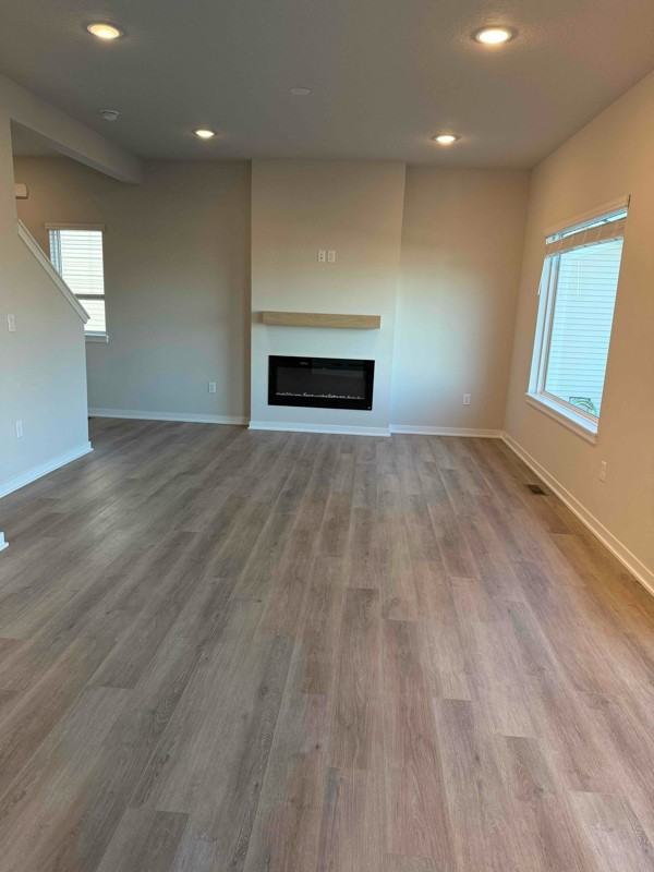 2127 Waller Ave - Photo 2 of 20