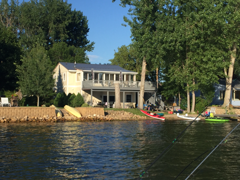 118 Willow Point Dr - Photo 3 of 21