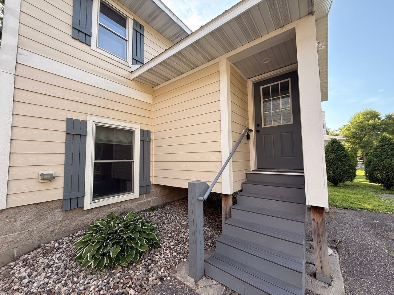 118 Willow Point Dr - Photo 5 of 21