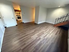 featured image of 1008 E 9th Ave