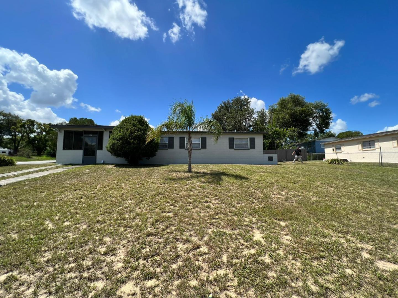 804 N 5th St - Photo 2 of 9