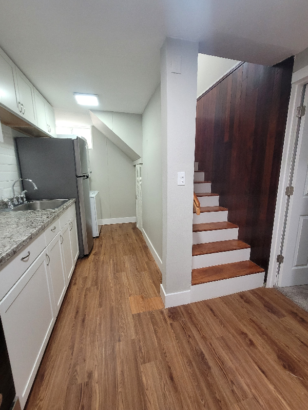 1240 Elmira St - Photo 5 of 13