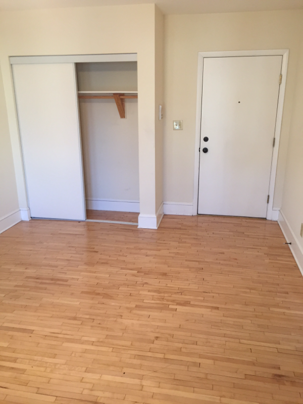 1186 Grand Ave #6 - Photo 2 of 6