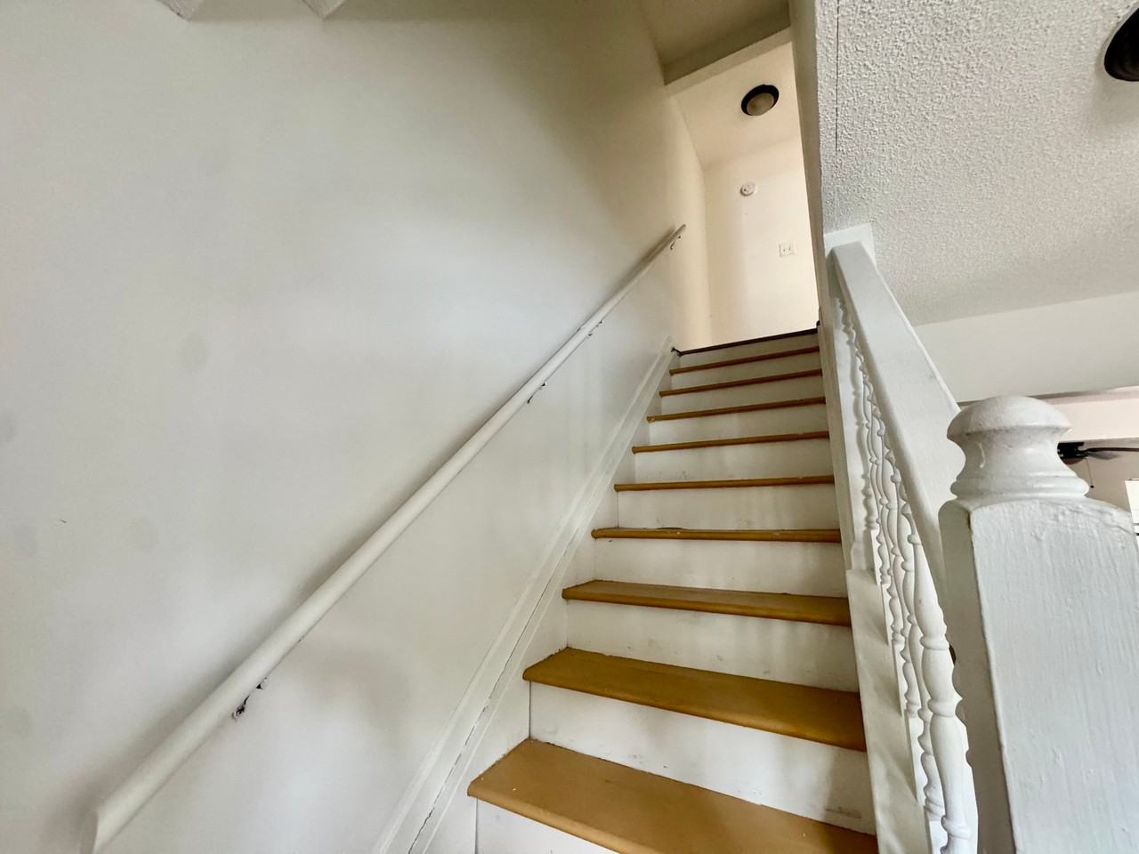 127 E Pamela Dr - Photo 4 of 22