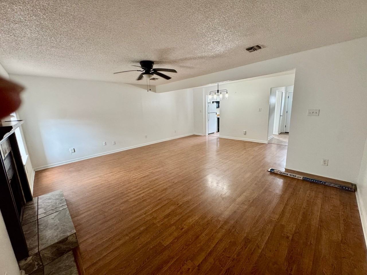 127 E Pamela Dr - Photo 6 of 22