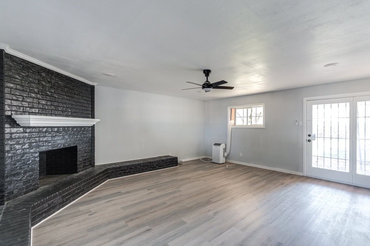 1913 63rd St - Photo 7 of 17