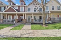 284 Se Booth Ave - Photo 1 of 1