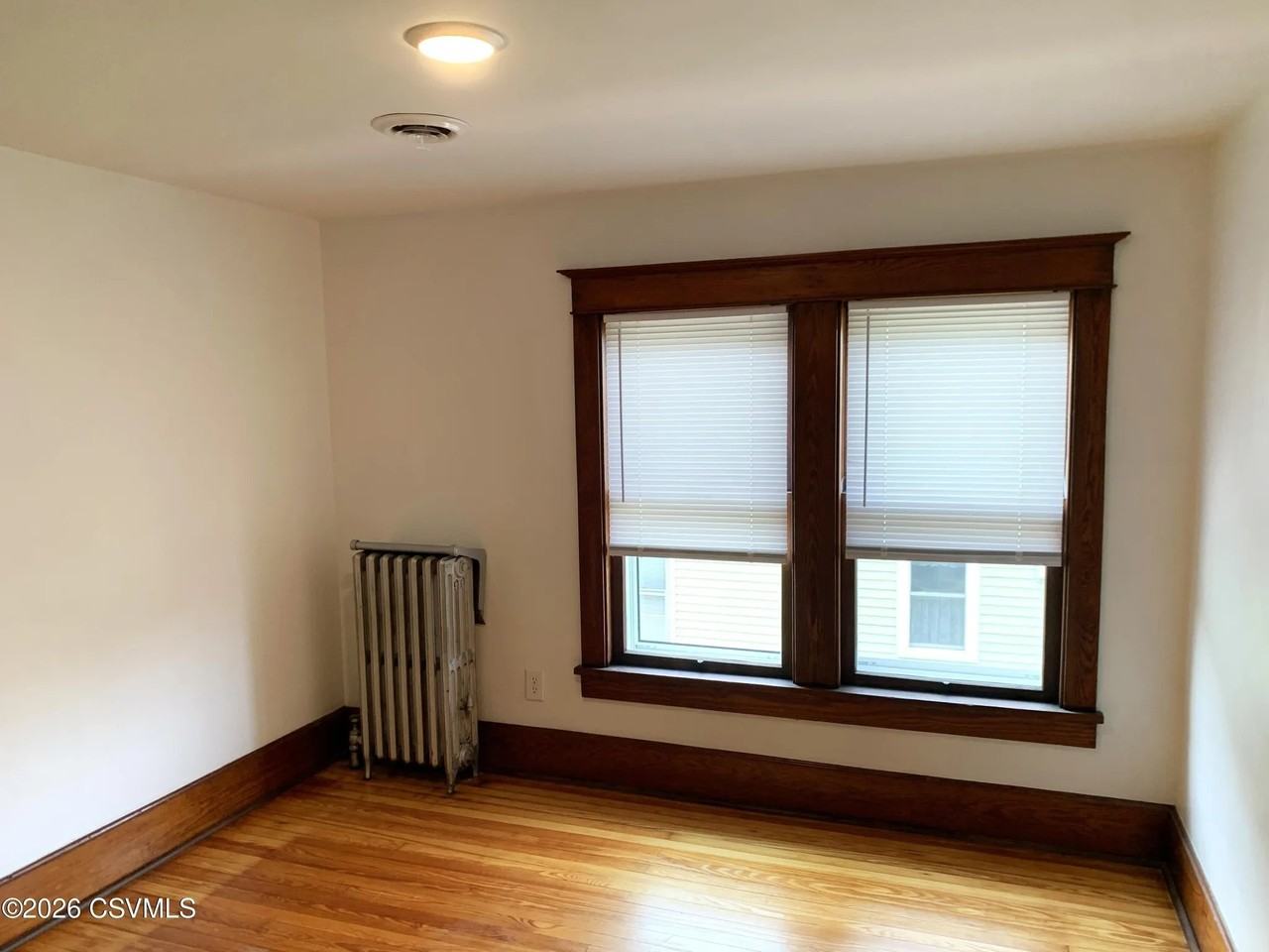 1004 W Market St - Photo 2 of 20