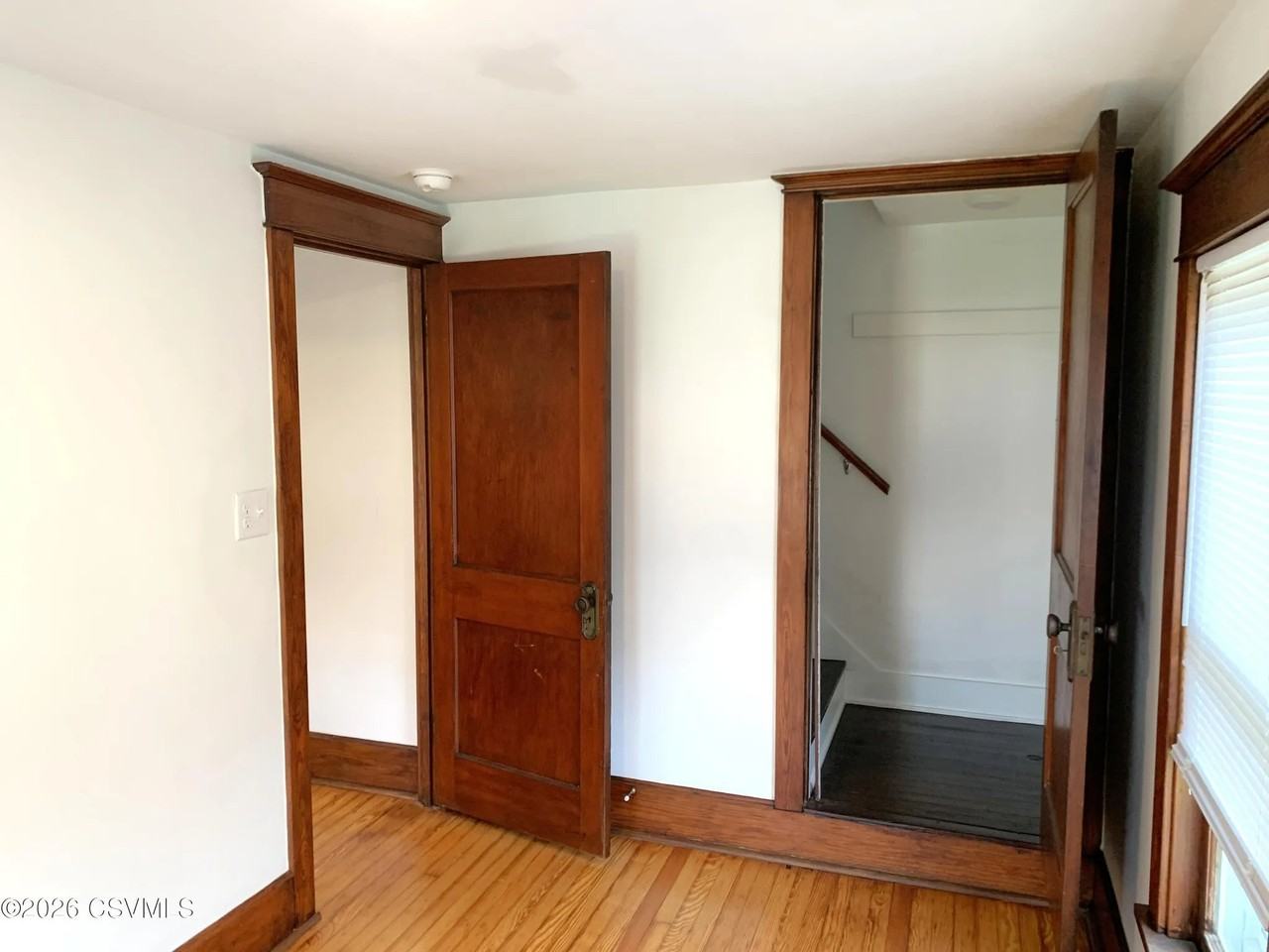 1004 W Market St - Photo 3 of 20