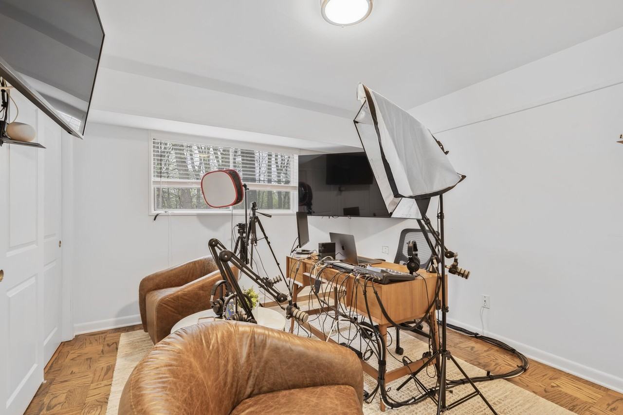10613 Montrose Ave #102 - Photo 7 of 11