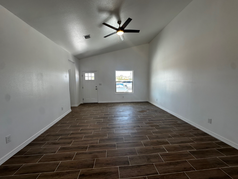 612 Hesse Dr #B - Photo 6 of 20