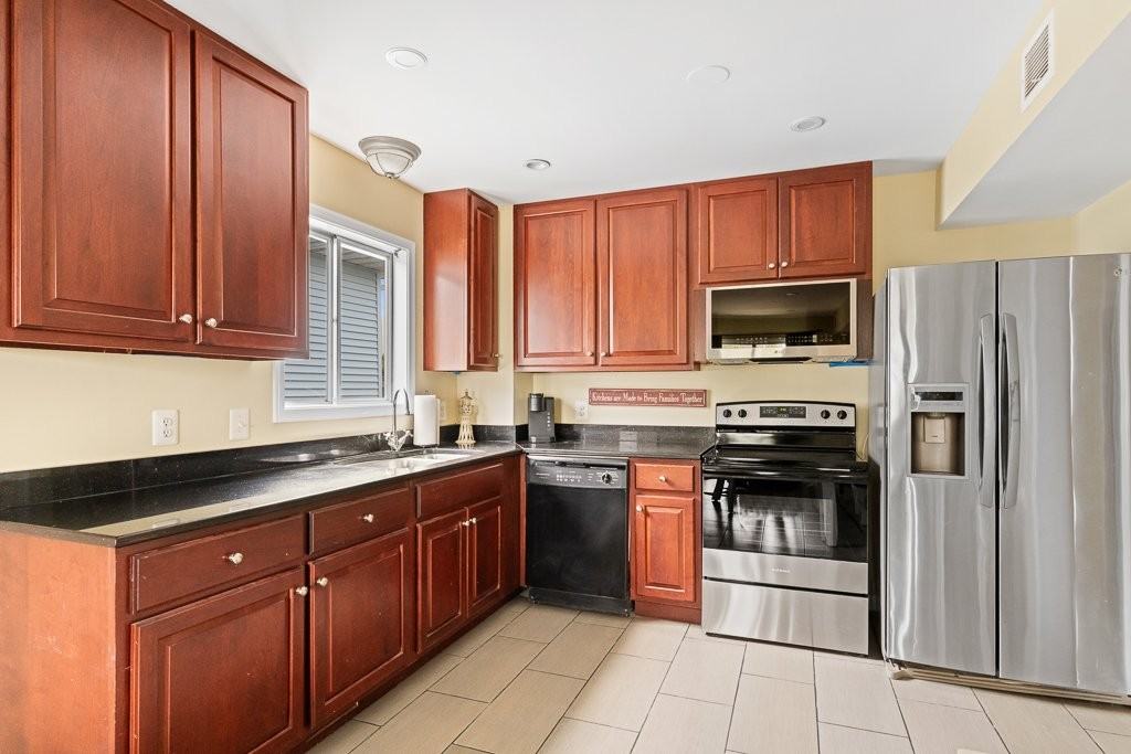 107 Jamestown Rd #C - Photo 6 of 20