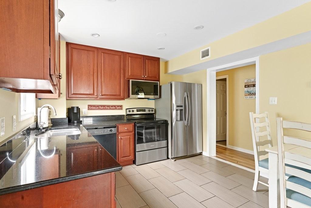 107 Jamestown Rd #C - Photo 7 of 20