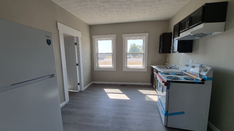 912 Riverview Ter #912A - Photo 3 of 14