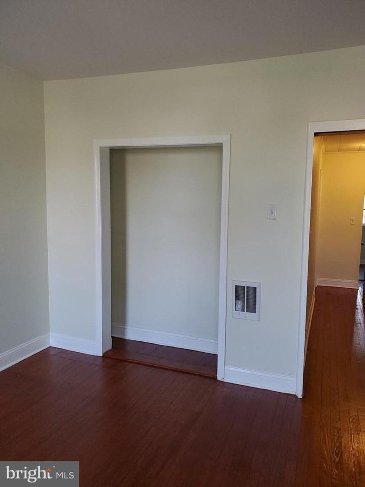 7237 Grays Ave - Photo 5 of 8