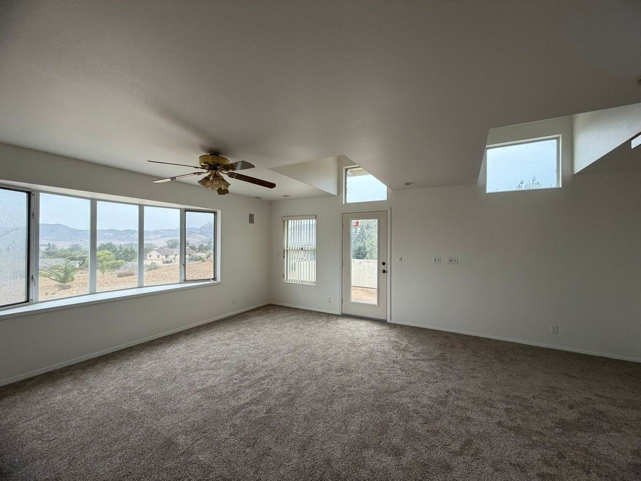 1524 Los Osos Valley Rd - Photo 4 of 28