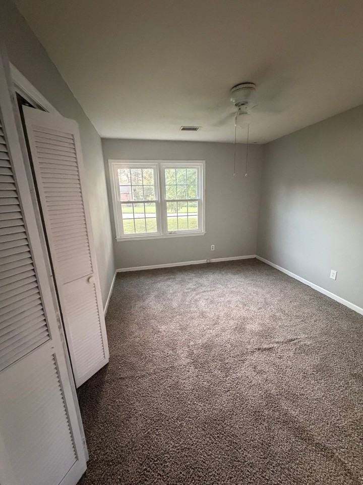 240 River Forest Dr - Photo 7 of 13