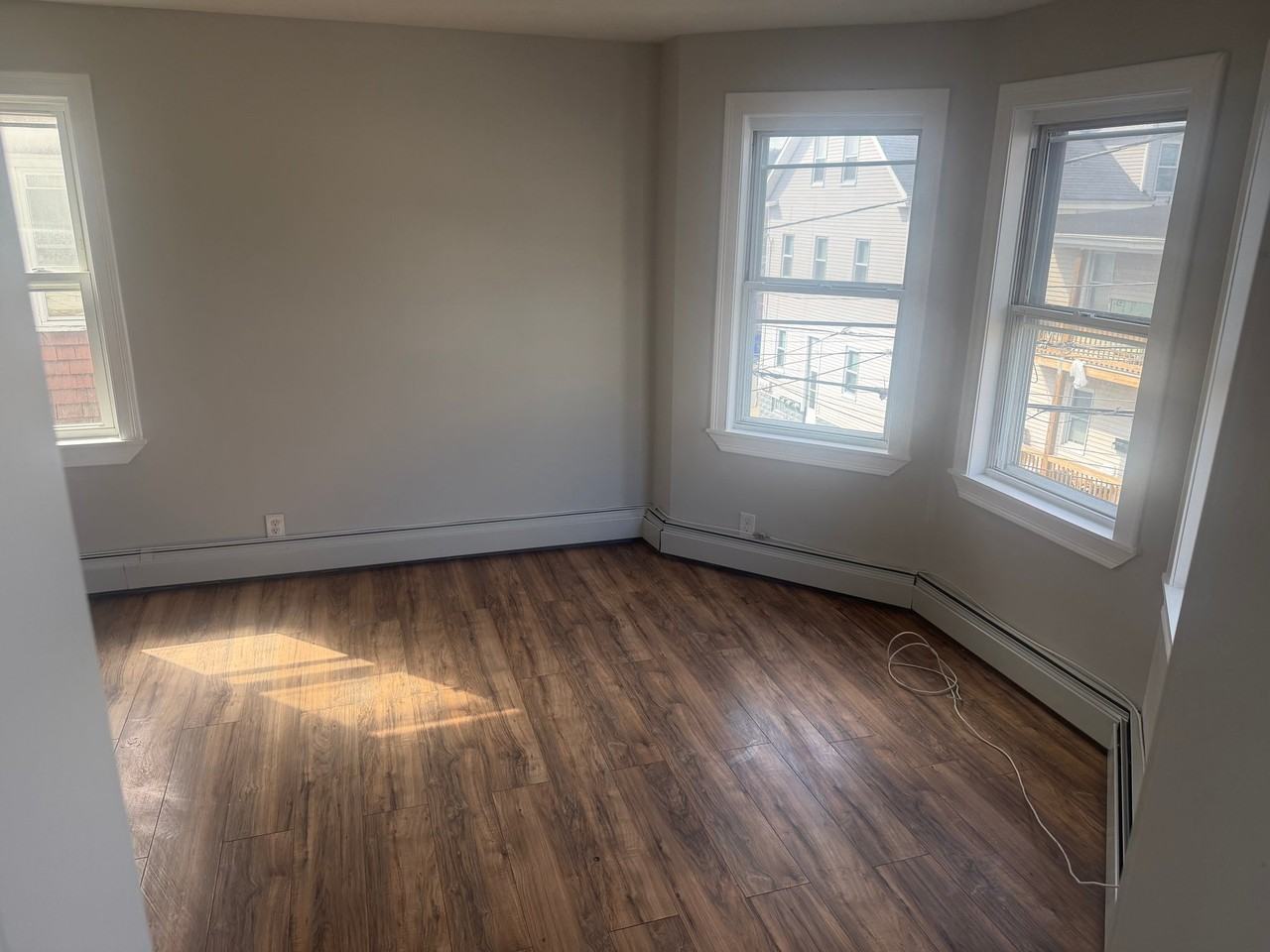 25 Hillhurst Ave - Photo 6 of 7
