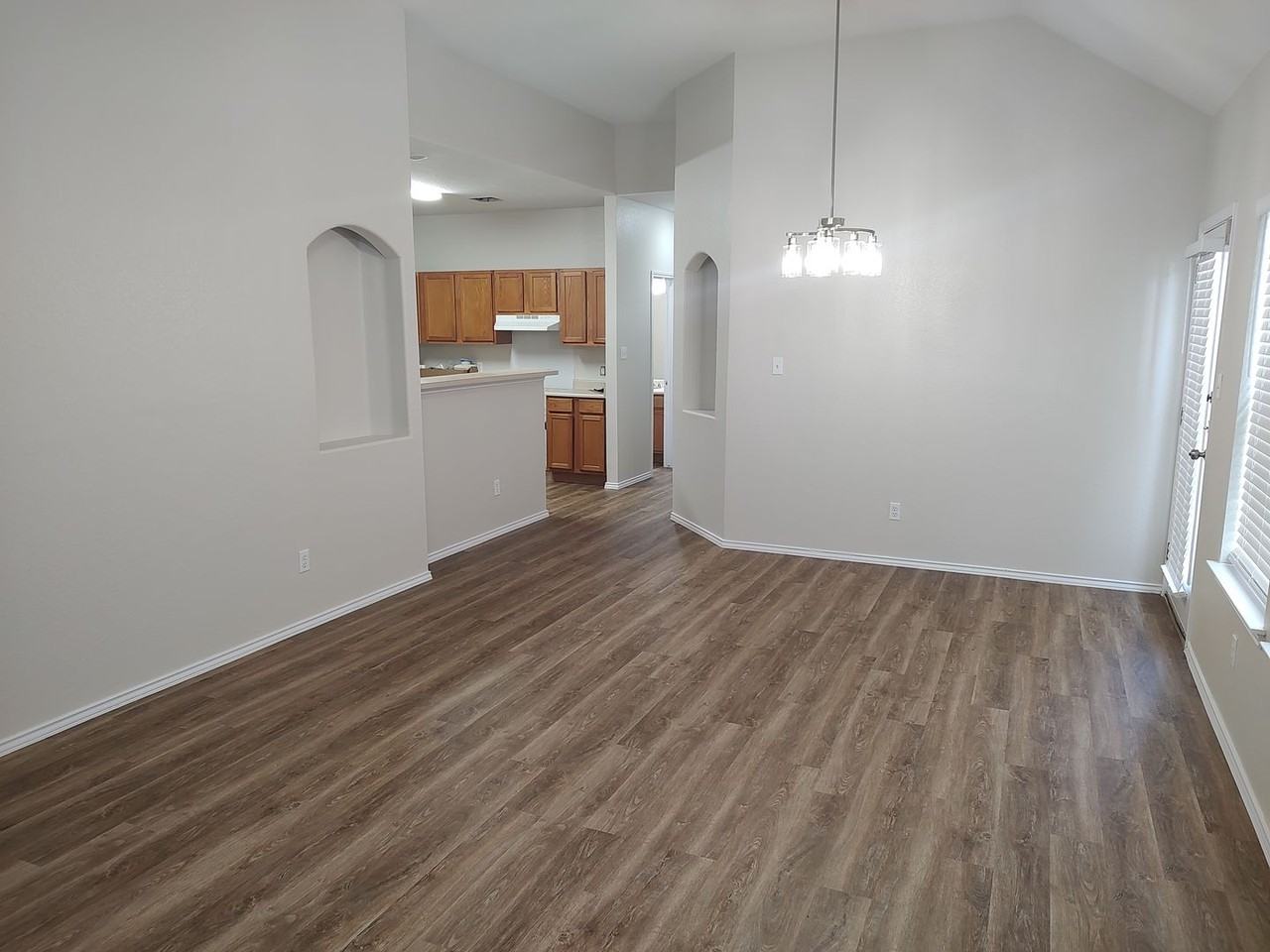 2842 Southampton Way #A - Photo 5 of 14