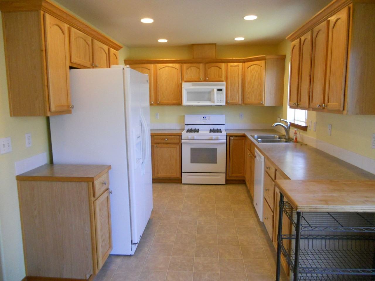 20514 66th Dr Ne - Photo 5 of 17