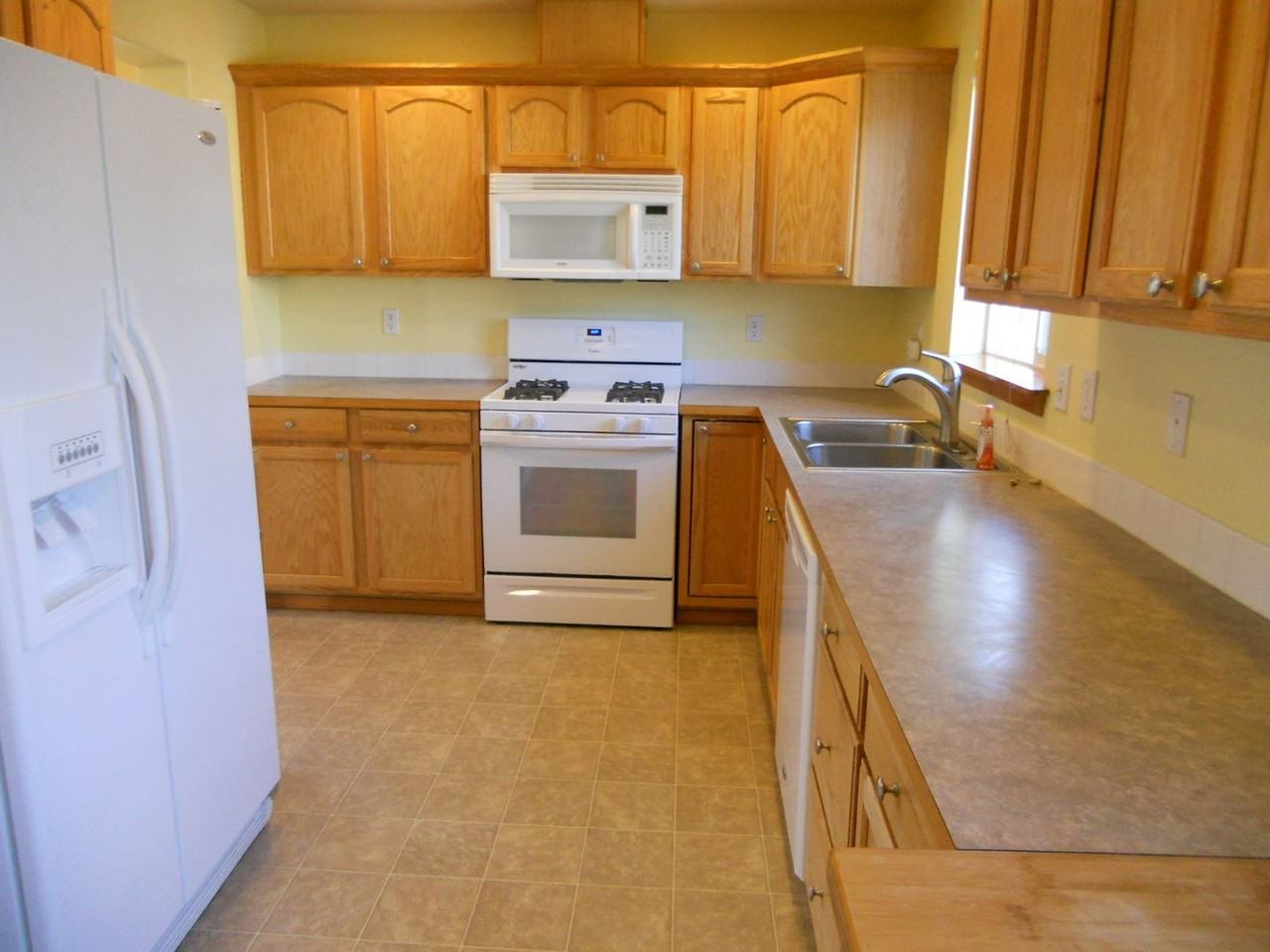 20514 66th Dr Ne - Photo 7 of 17