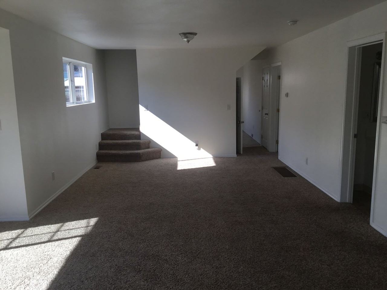 3969 Ne Cleveland Ave - Photo 6 of 19