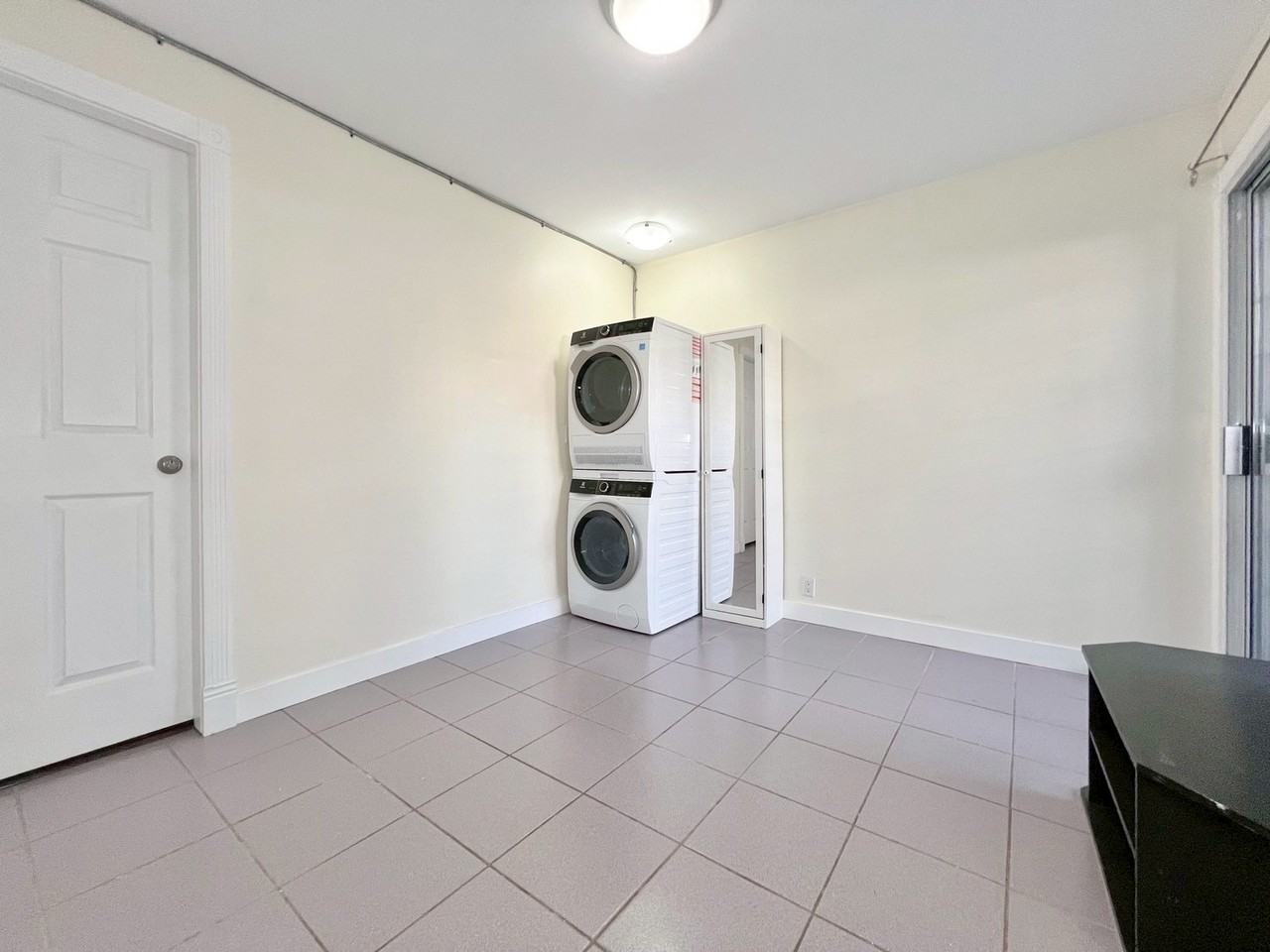 2789 West 24th Avenue - Photo 3 of 7